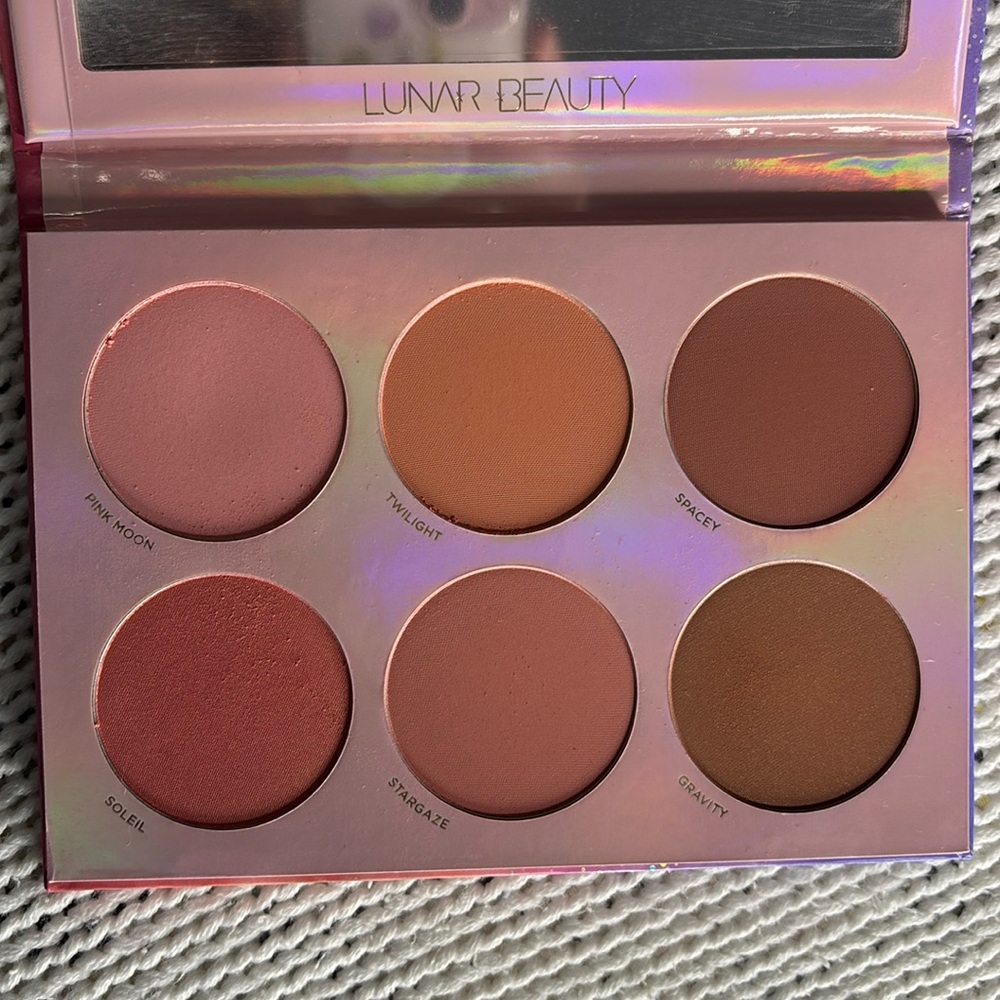LUNAR BEAUTY Moon Prism Blush Palette!